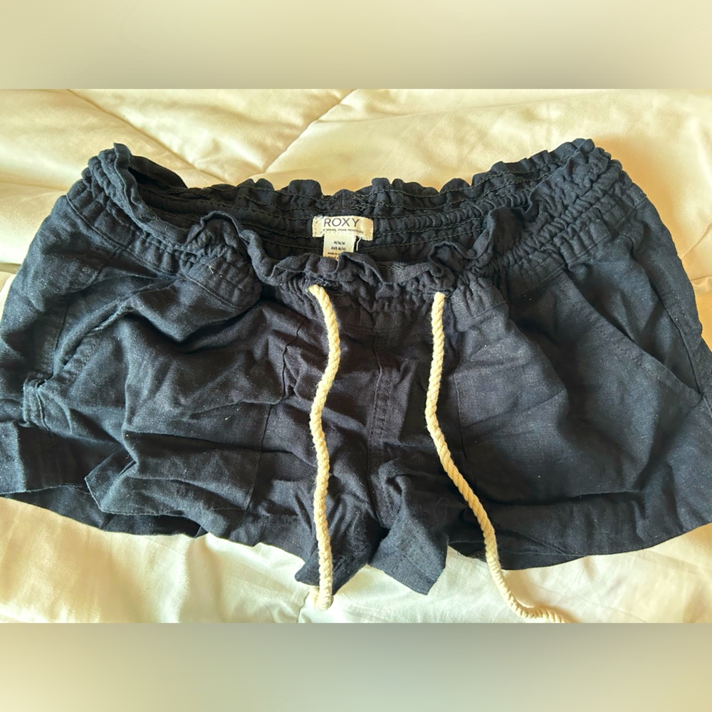 black roxy shorts size Meduim